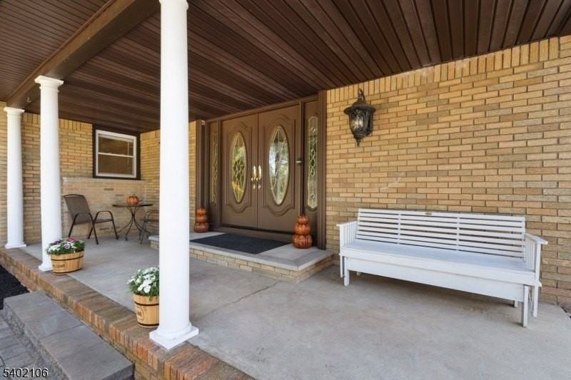 261 Old York Rd - Photo 2 of 28