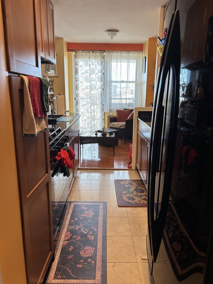 6600 Kennedy Blvd E #9K - Photo 4 of 21