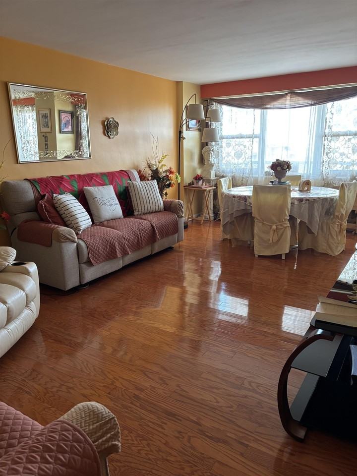 6600 Kennedy Blvd E #9K - Photo 5 of 21