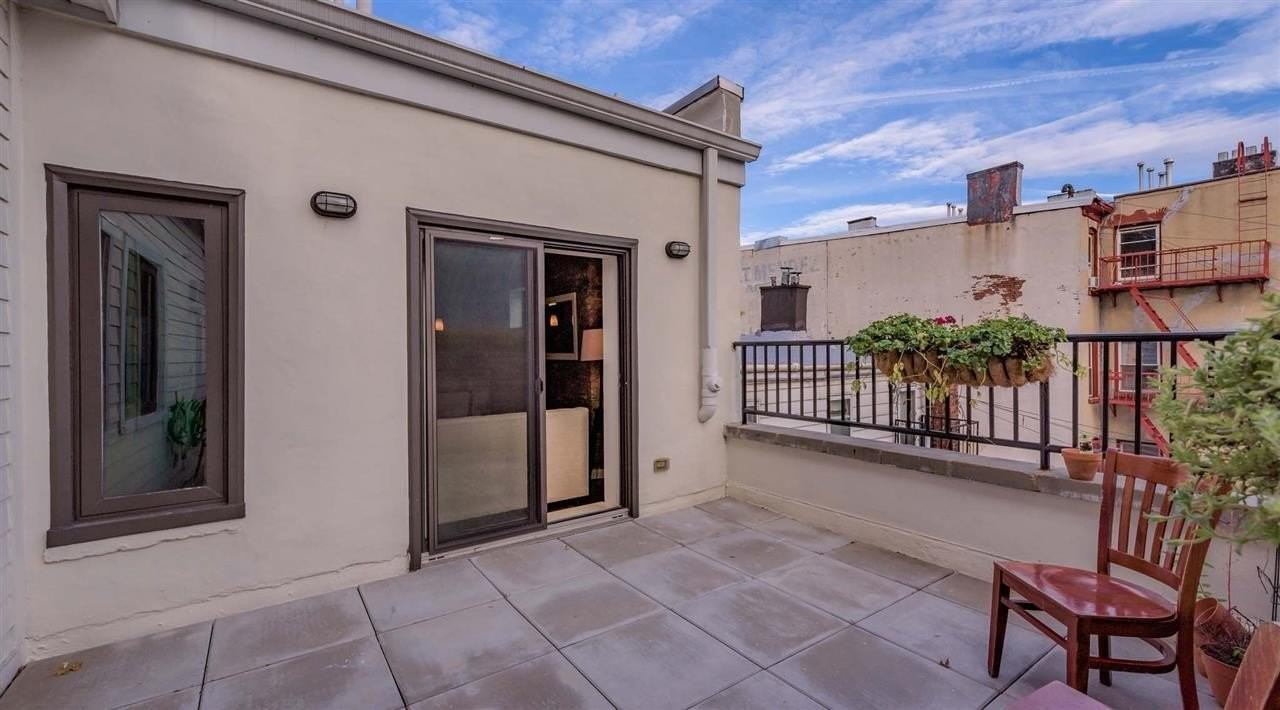 340 Grove St #3A - Photo 5 of 9