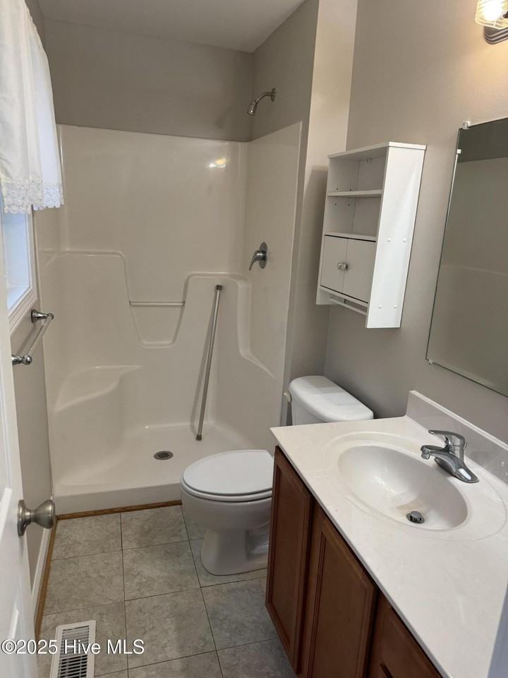 124 Norris Rd - Photo 6 of 10