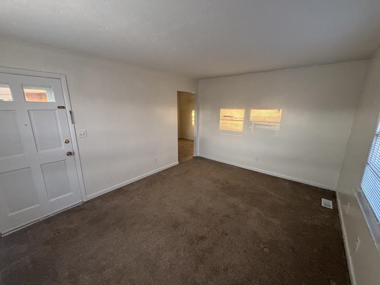 1469 Huntsville Dr Unit B #B - Photo 2 of 9