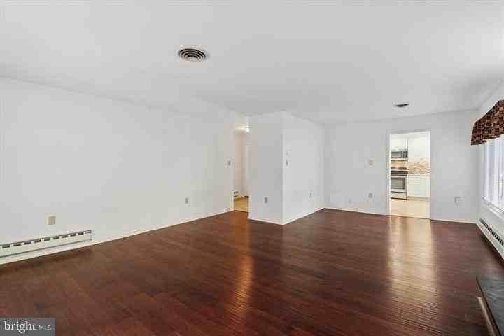 201 Chandler Dr - Photo 4 of 38