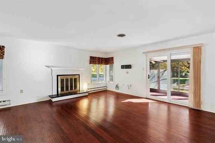 201 Chandler Dr - Photo 5 of 38