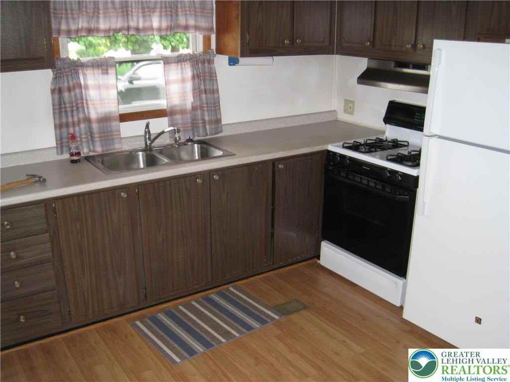 549 Frable St - Photo 7 of 12