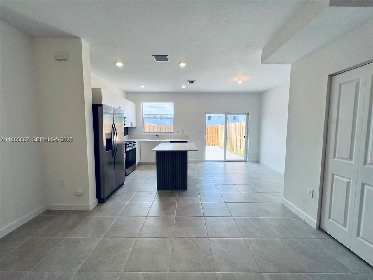 17955 Sw 358th St - Photo 5 of 8