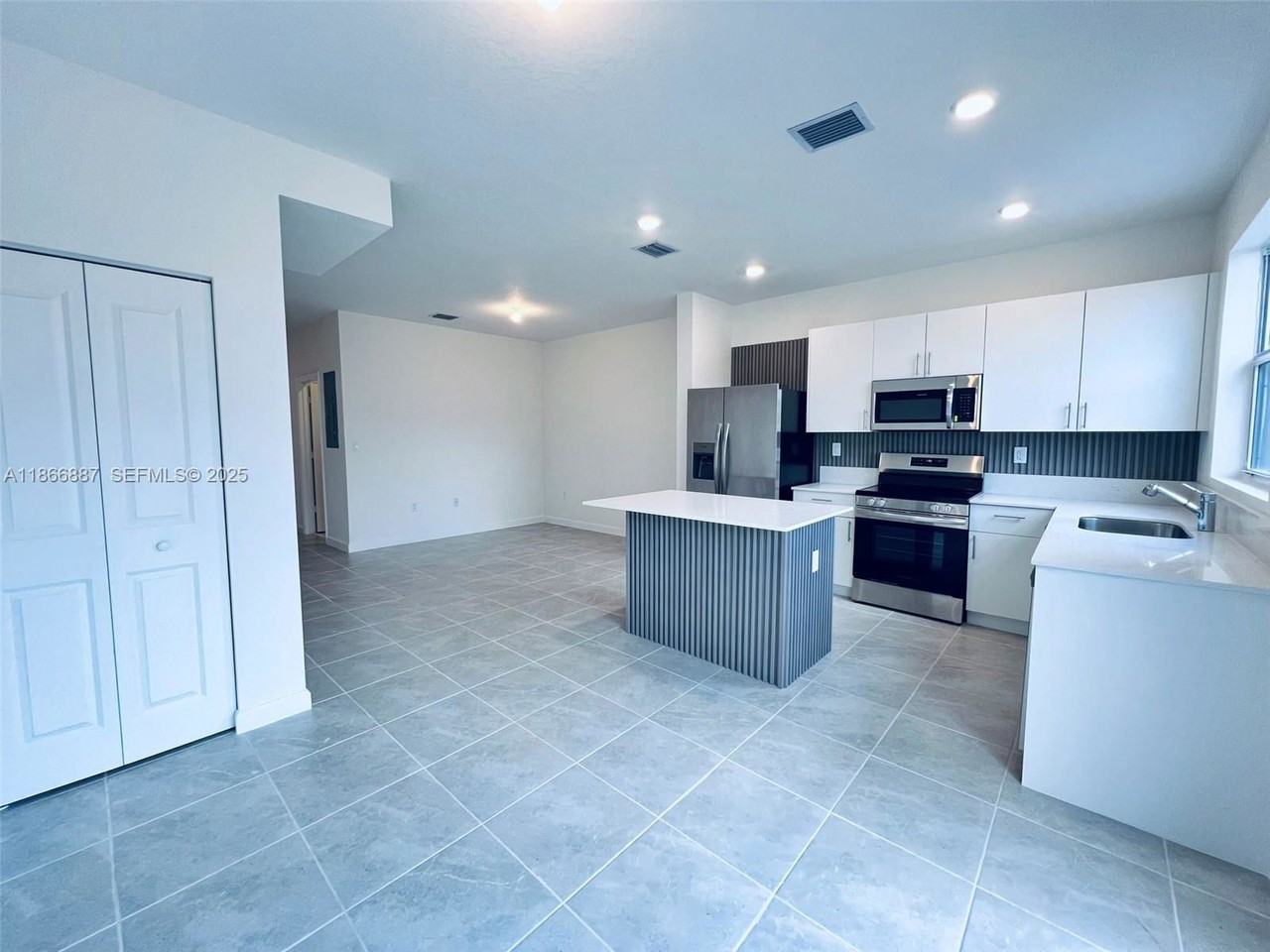 17955 Sw 358th St - Photo 7 of 8