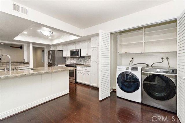 1908 Speyer Ln - Photo 5 of 8