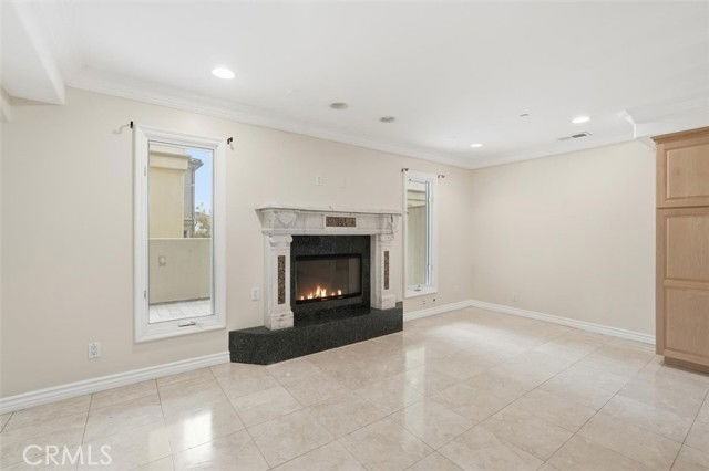 233 S Irena Ave #1 - Photo 3 of 8