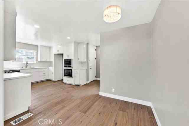 4338 Fairway Dr - Photo 2 of 8