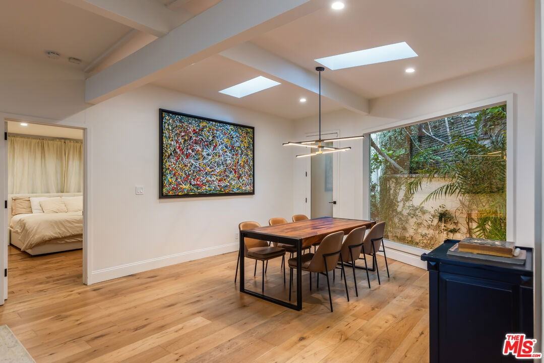 7473 Mulholland Dr - Photo 3 of 8