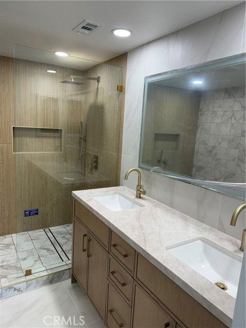 9622 Margaret St - Photo 2 of 5