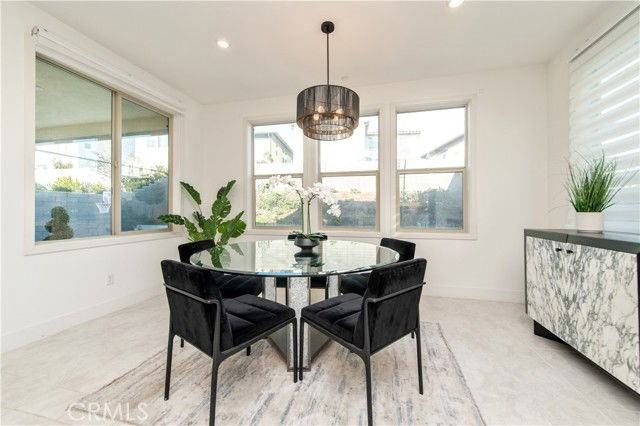 295 Autumn Way - Photo 3 of 8