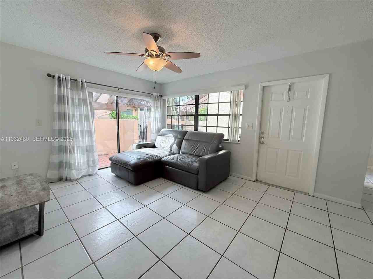11354 Sw 132nd Ct - Photo 6 of 31