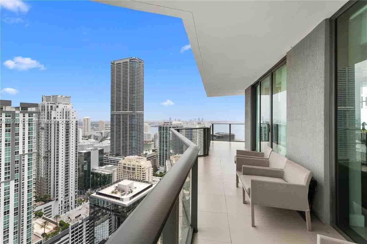 1300 S Miami Ave #4101 - Photo 7 of 38