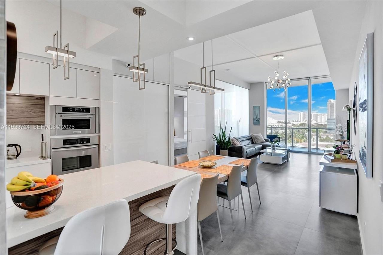 3029 Ne 188th St #814 - Photo 2 of 44