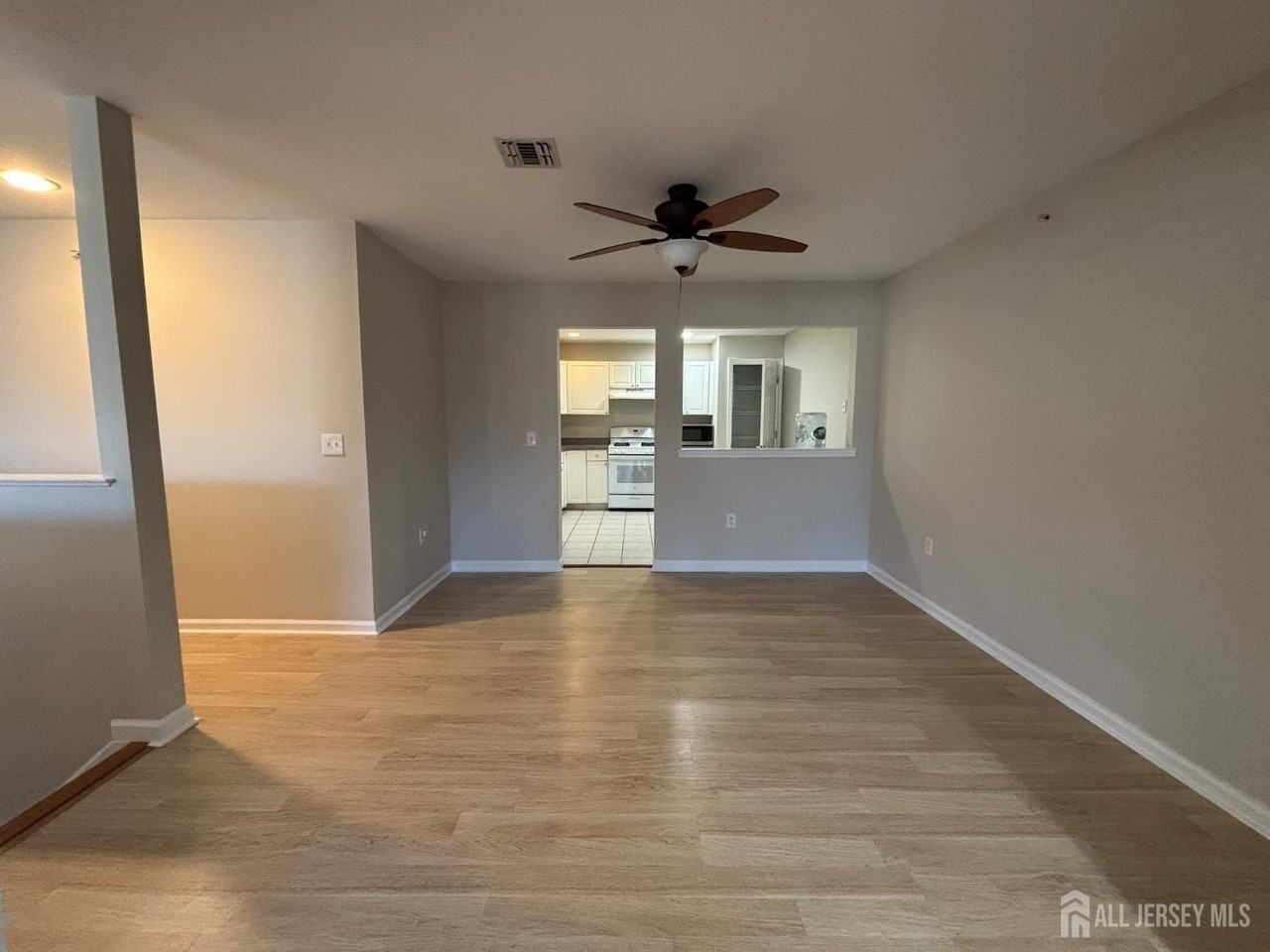 189 Sunshine Dr #189 - Photo 7 of 19