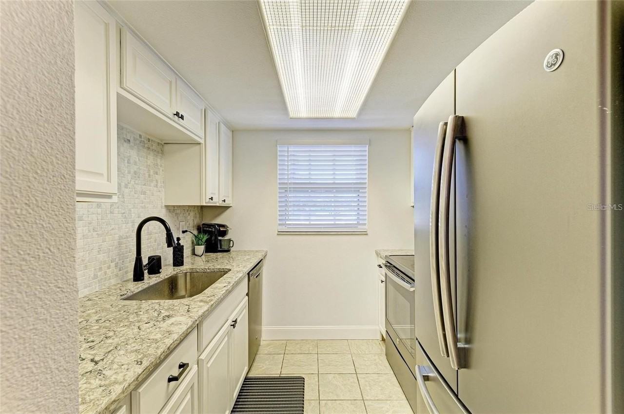 9810 Dorado Ave #9810 - Photo 7 of 23