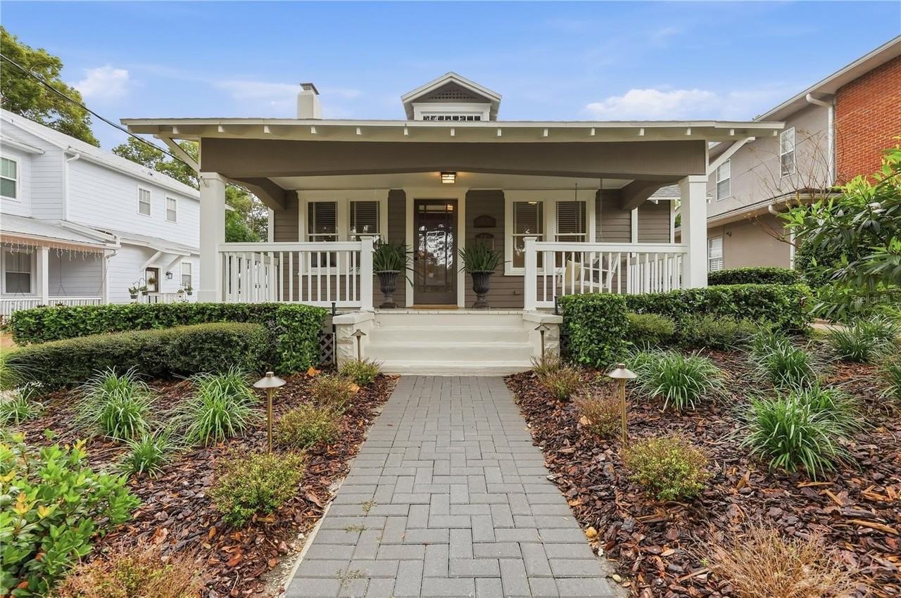 1213 Delaney Ave - Photo 2 of 32