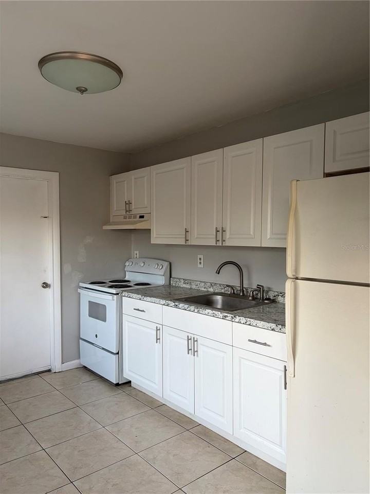 5793 Oleander Dr - Photo 2 of 8