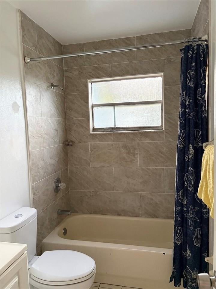 5793 Oleander Dr - Photo 7 of 8