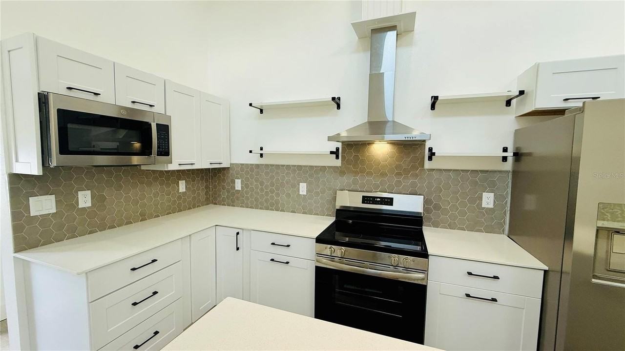 7626 Cypress Dr - Photo 6 of 31