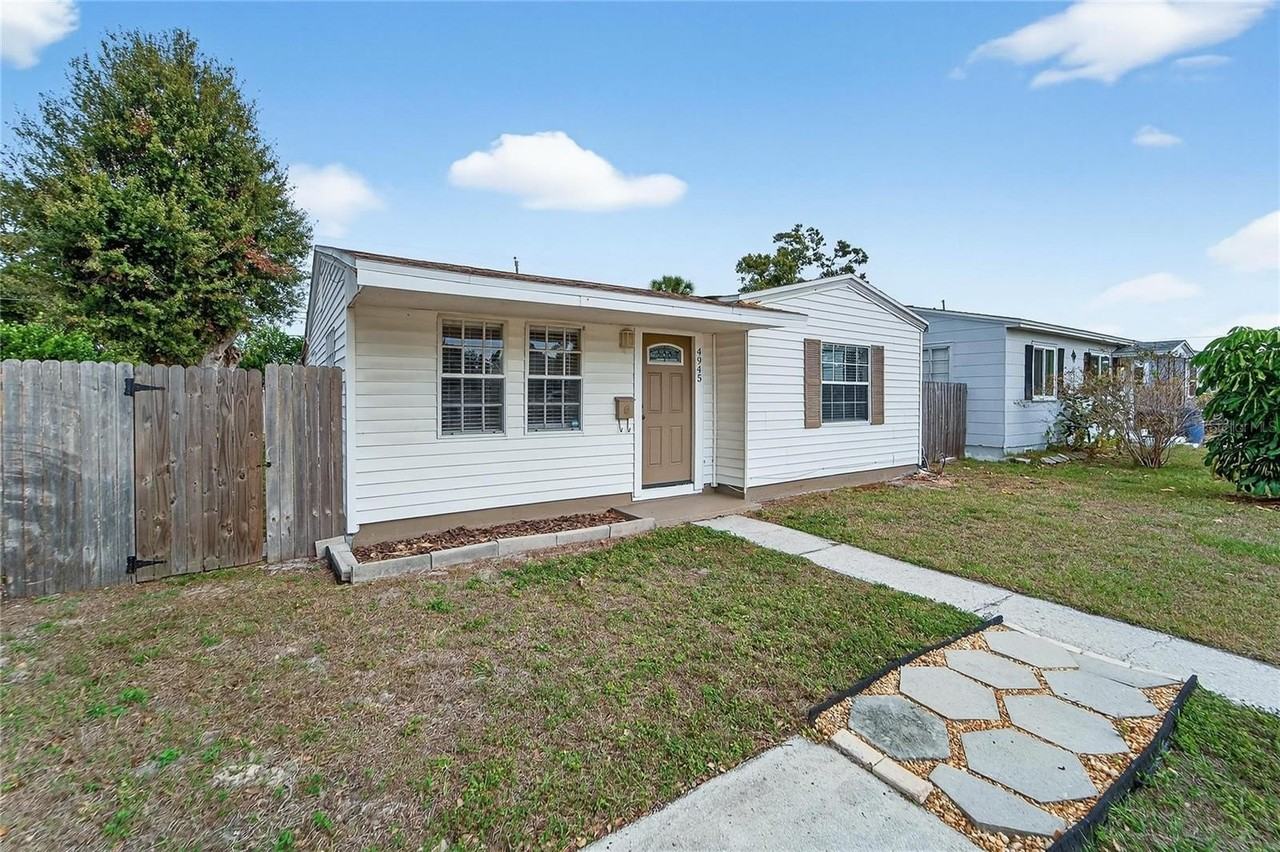 4945 36th Ave N - Photo 3 of 46