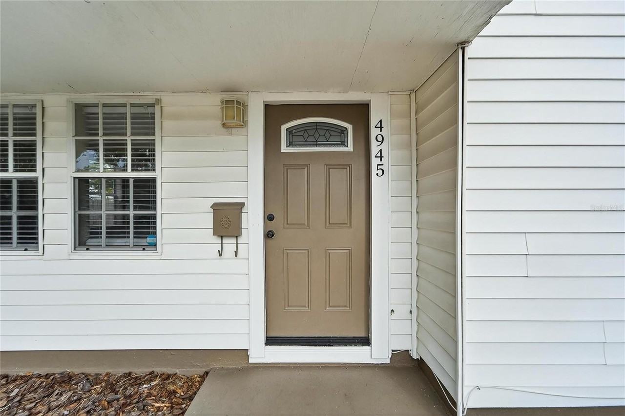 4945 36th Ave N - Photo 4 of 46