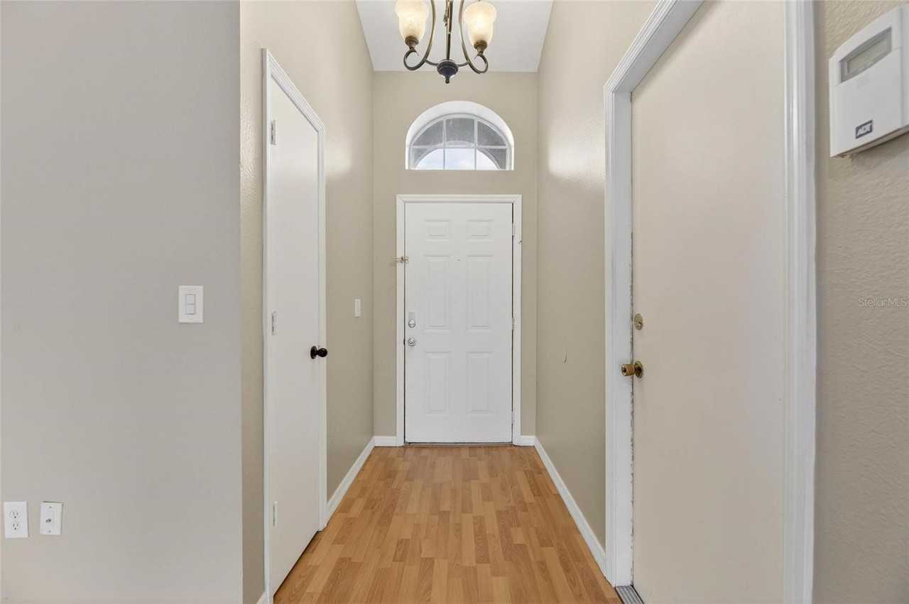 140 Lookout Dr - Photo 4 of 50