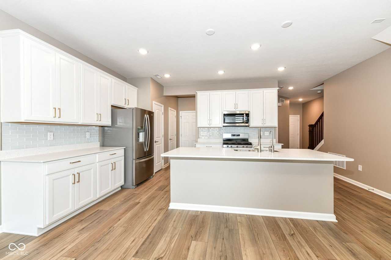 3277 Haflinger Dr - Photo 7 of 34