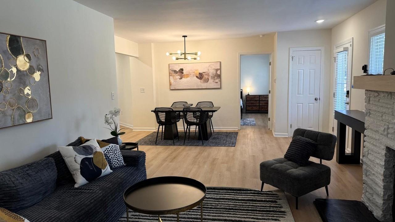 Venetian Dr Sw - Photo 3 of 19