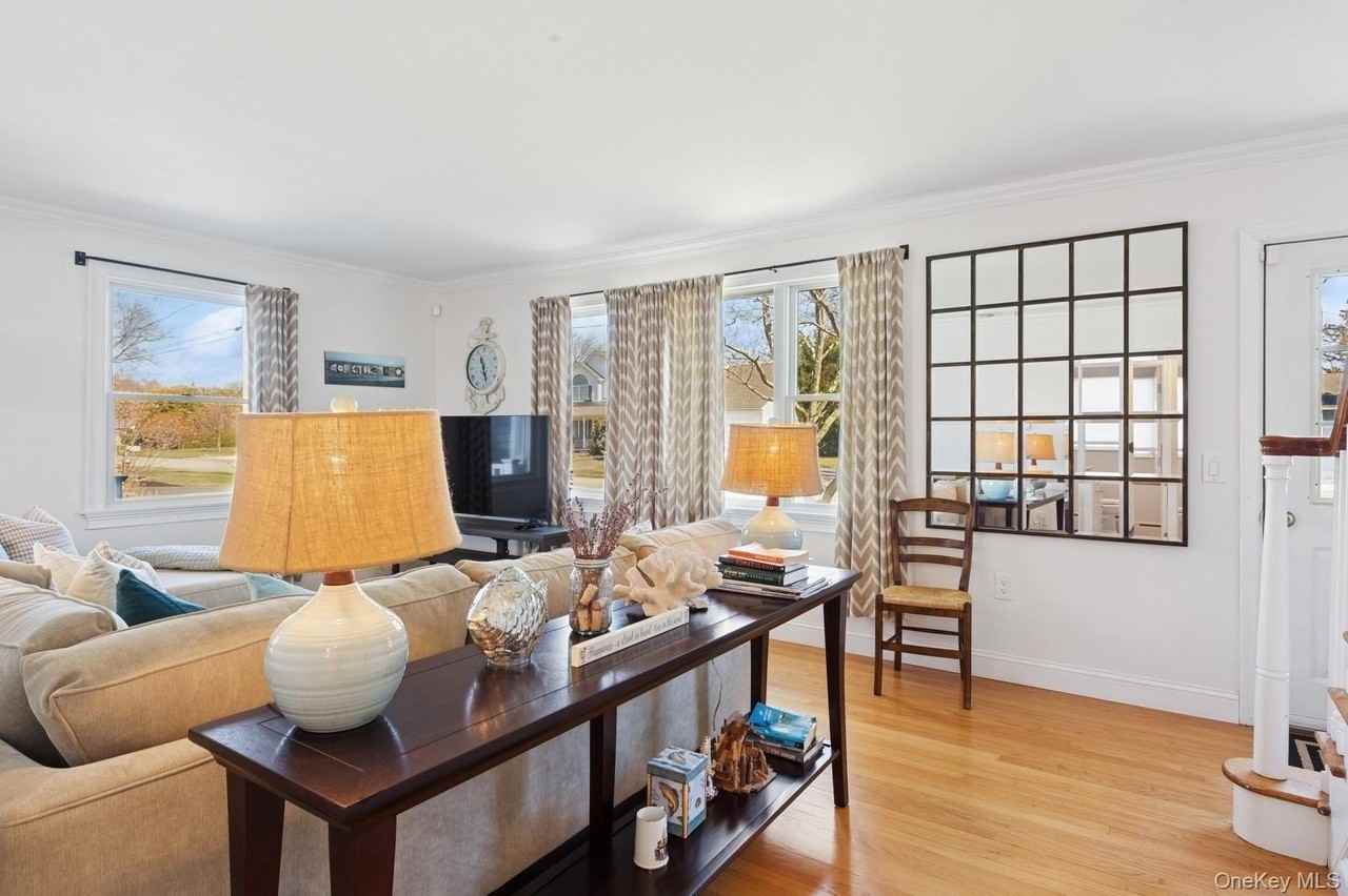 1110 Gillette Dr - Photo 6 of 29