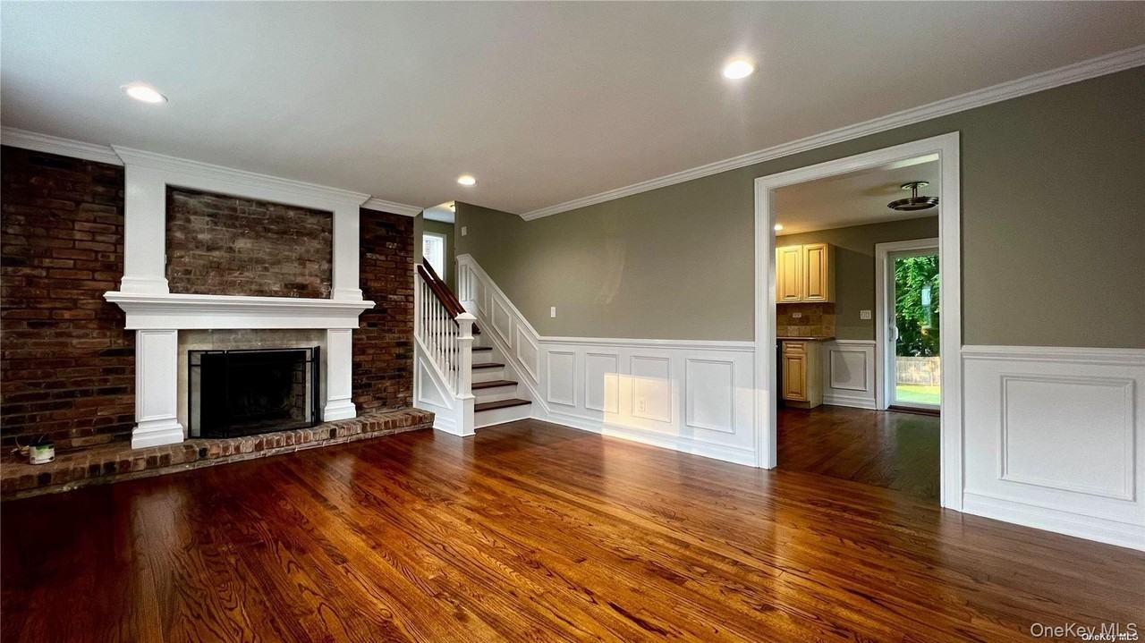 117 Summers St - Photo 2 of 18