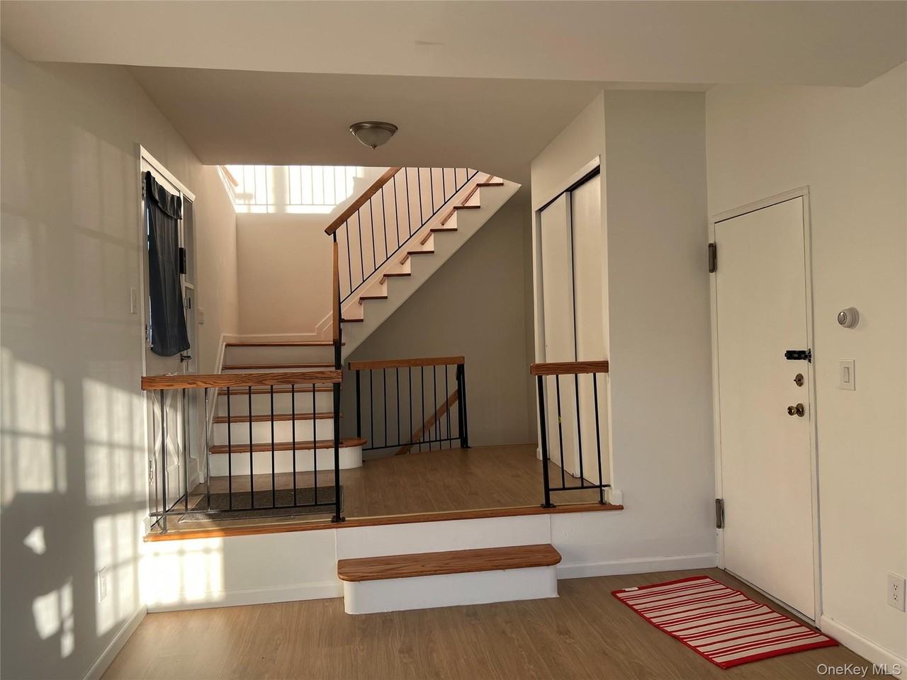 6119 232nd St - Photo 4 of 26