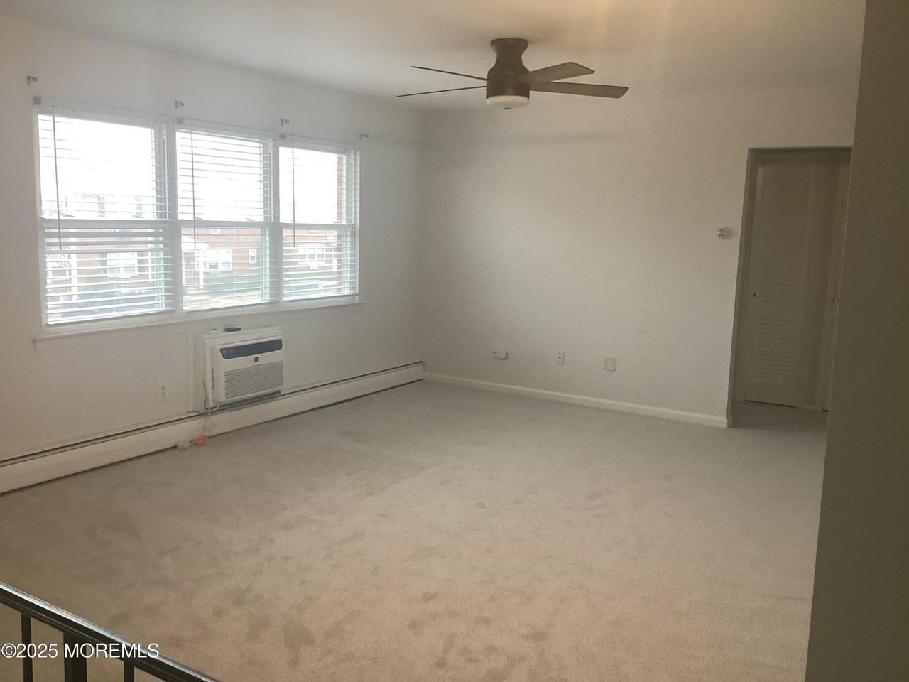 25 King James Ln - Photo 2 of 18