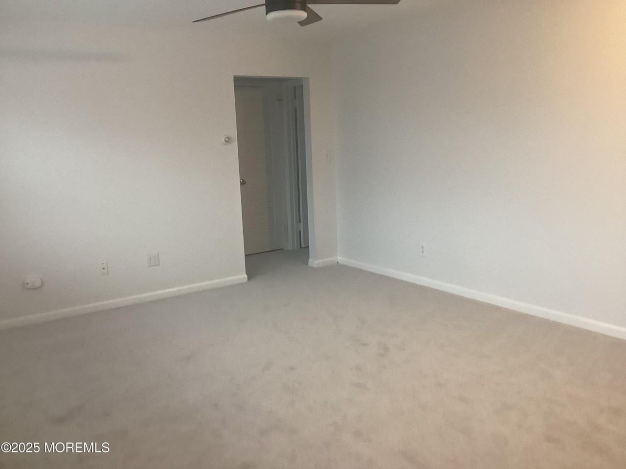 25 King James Ln - Photo 4 of 18