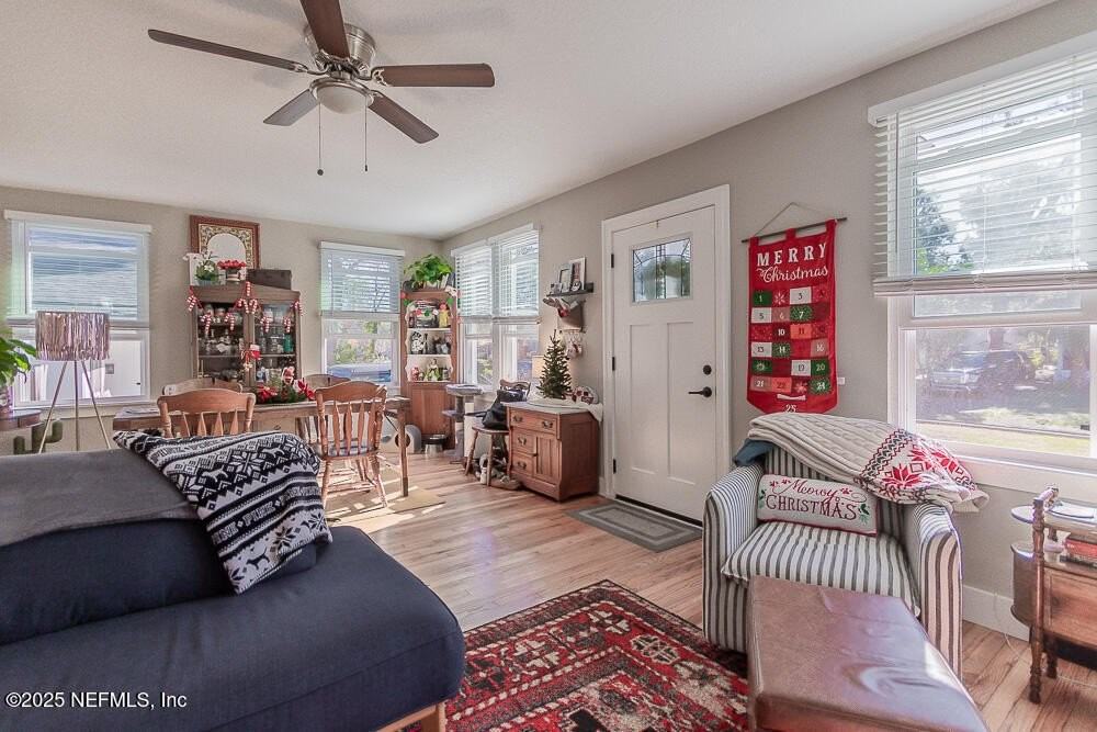 909 Talbot Ave - Photo 5 of 23