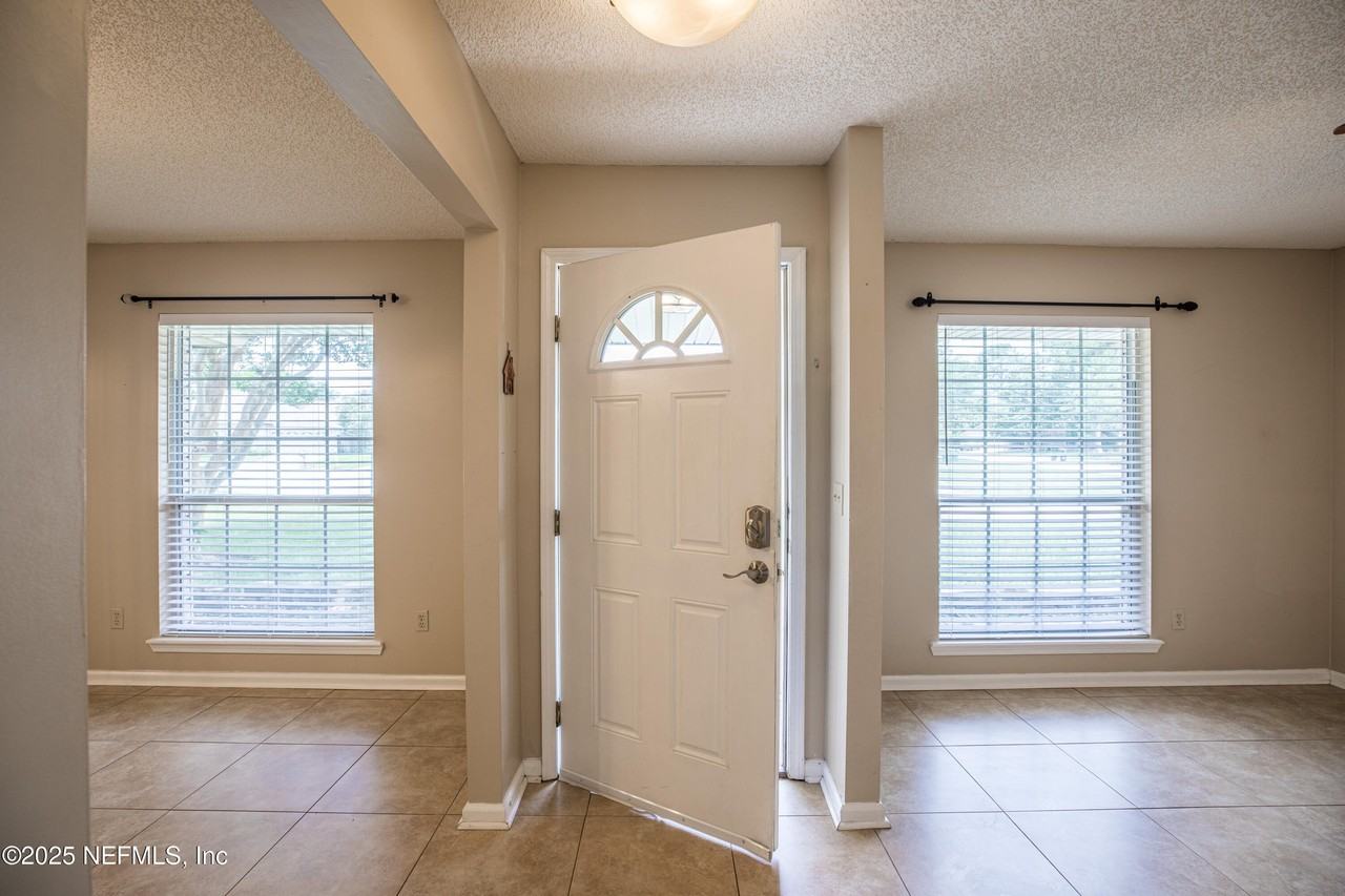 2081 Magnus Ln - Photo 6 of 12