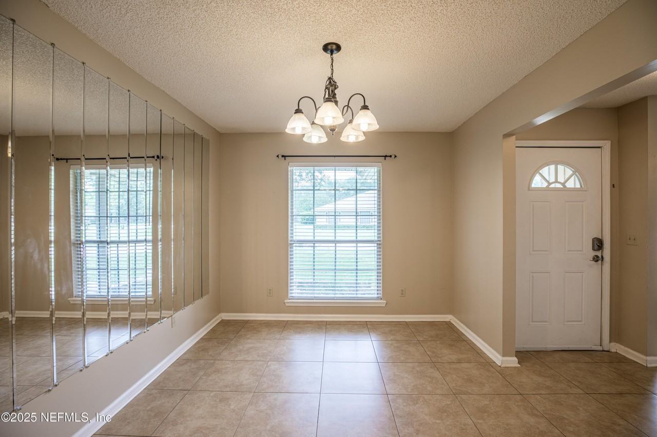 2081 Magnus Ln - Photo 7 of 12