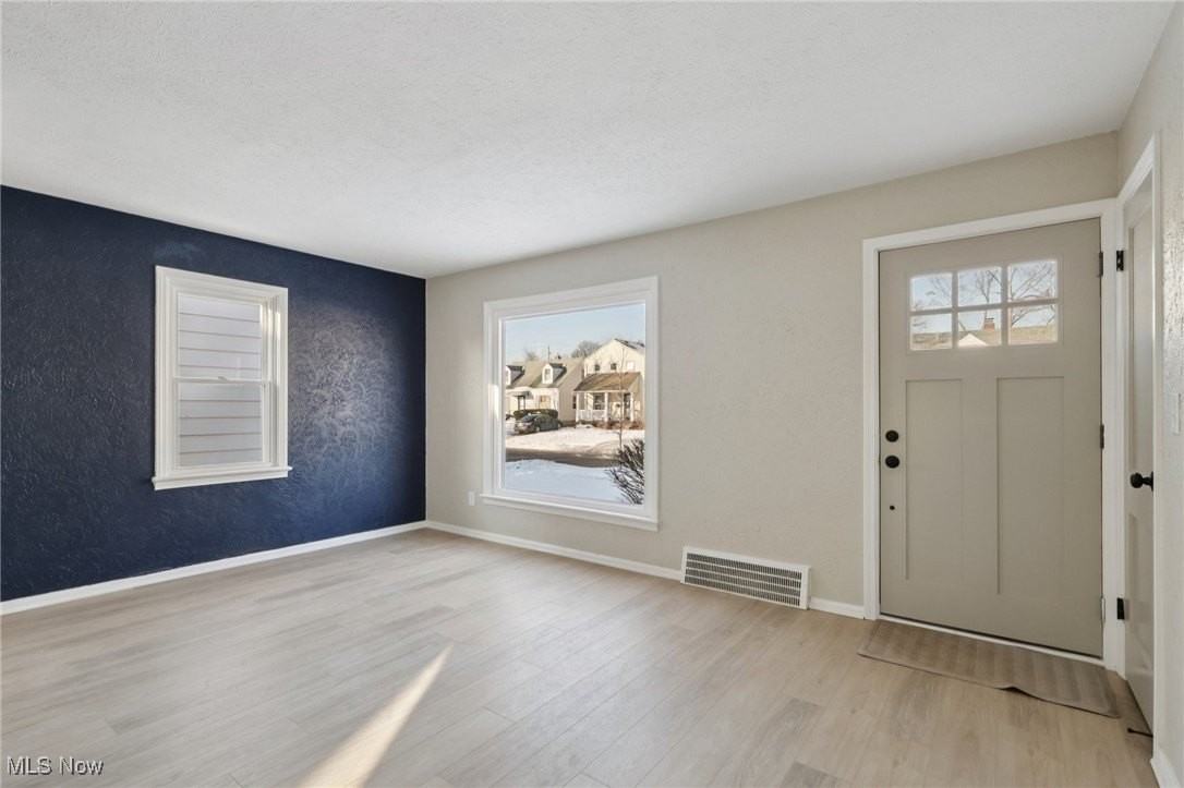 21316 Watson Rd - Photo 2 of 23