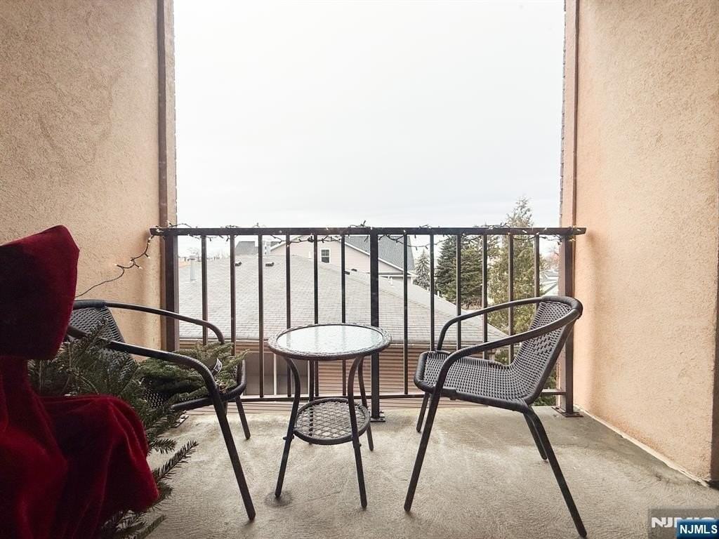 200 Division 4J - Photo 7 of 7