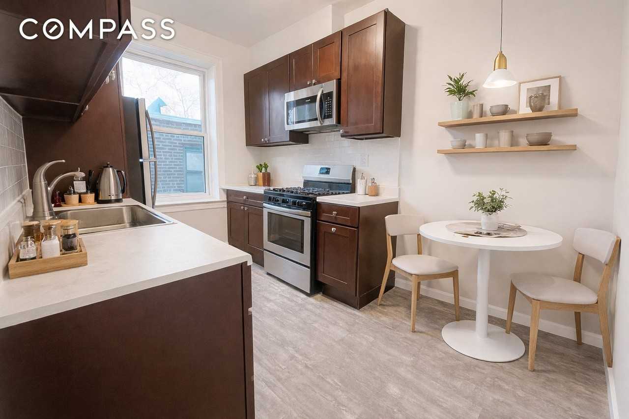 19113 42nd Ave #2R - Photo 5 of 7