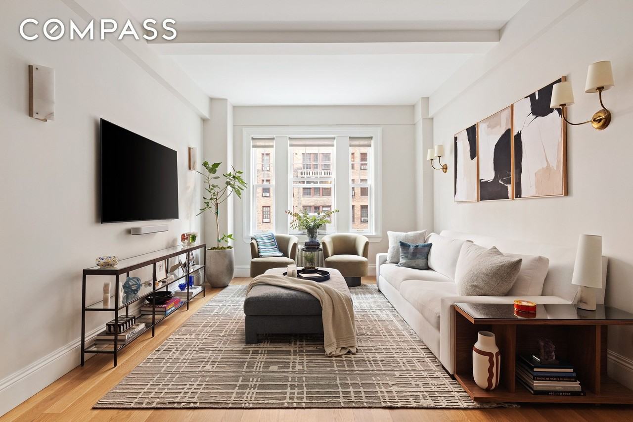 588 W End Ave #7B - Photo 2 of 11