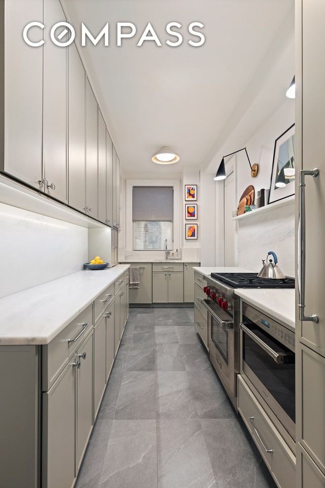 588 W End Ave #7B - Photo 4 of 11