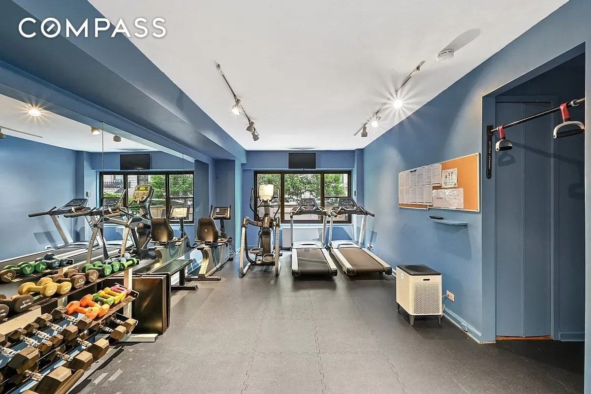 35 E 38th St #12B - Photo 5 of 9