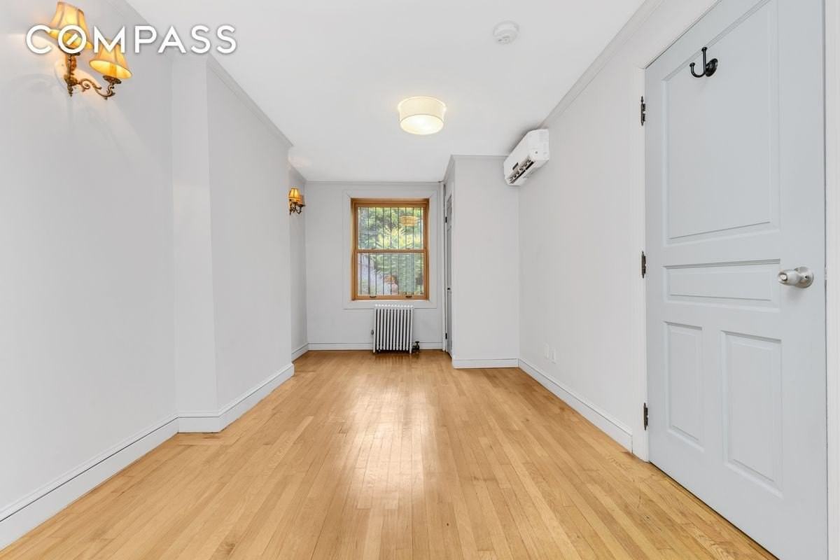 598 Halsey St #1 - Photo 7 of 13