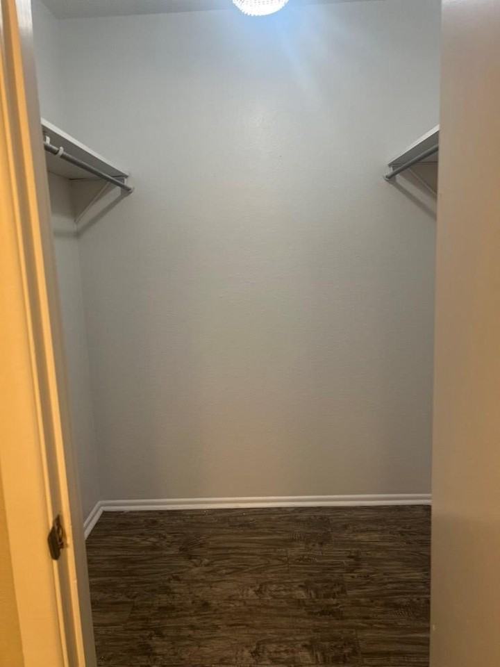 1328 Tanglewood Ln - Photo 7 of 20