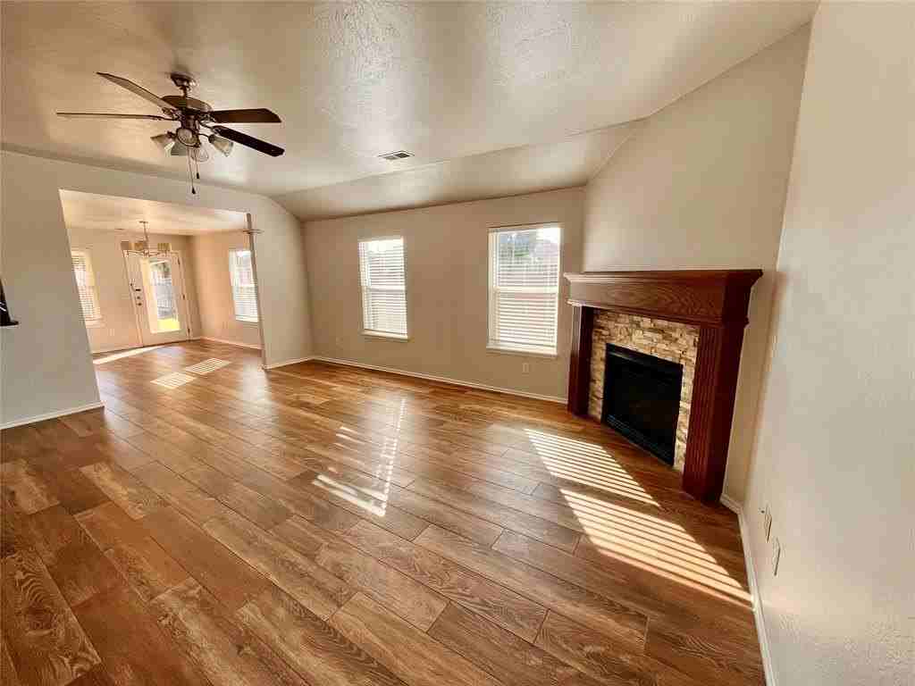 17700 Black Hawk Cir - Photo 6 of 21