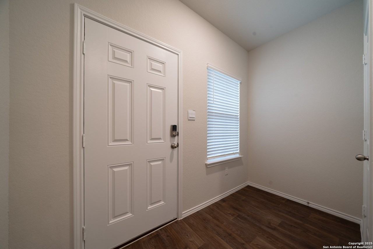 14014 San Saba Fls - Photo 4 of 28