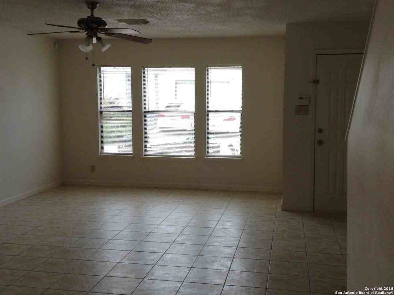 8926 Breezefield - Photo 4 of 23